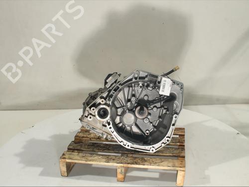 Used Gearbox Gearbox DACIA DUSTER (HM_) 1.5 dCi 115 (HMAD) (116 hp) 18735982 18735982
