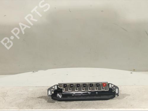 Used Switch PEUGEOT 3008 II SUV (MC_, MR_, MJ_, M4_) 2.0 BlueHDi 150 (MJAHXH, MJAHXV, MJAHXG, MJAHSH, MJAHRH,... (150 hp) 16940821