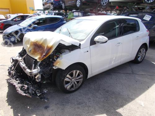 Left rear door PEUGEOT 308 II (LB_, LP_, LW_, LH_, L3_) 1.6 HDi 100 | BP29986456C4