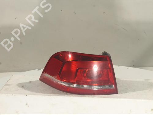 Venstre Baklys VW PASSAT B6 Variant (3C5) 1.6 TDI (105 hp) 21084445