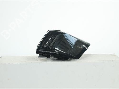 Used Right taillight Right taillight PEUGEOT 3008 II SUV (MC_, MR_, MJ_, M4_) Hybrid (224 hp) 40110804 40110804
