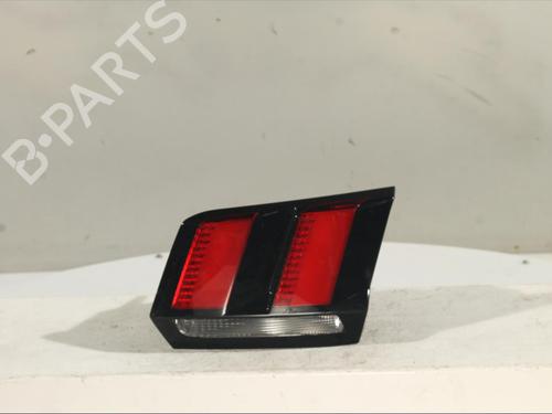Used Right tailgate light Right tailgate light PEUGEOT 3008 II SUV (MC_, MR_, MJ_, M4_) 1.2 THP/ PureTech 130 (MRHNSM, MRHNSU, MRHNSJ, MRHNYW,... (131 hp) 27375606 27375606