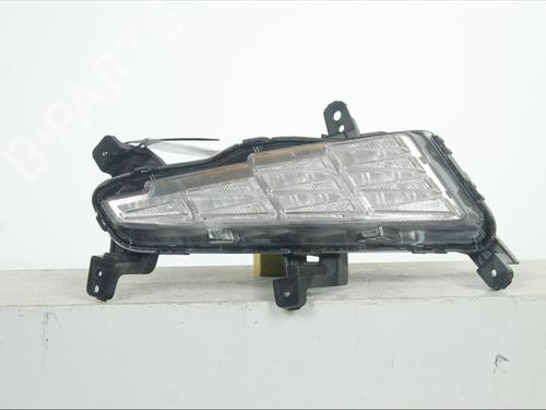 Used Right daytime light Right daytime light 38713852 38713852