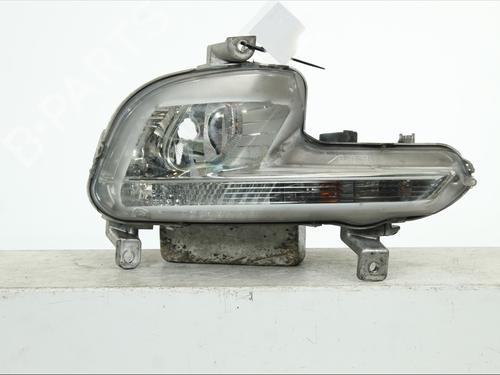 Used Left front fog light Left front fog light 39642759 39642759