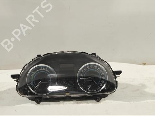 Used Instrument cluster TOYOTA AURIS (_E18_) 1.8 Hybrid (ZWE186_, ZWE186R) (136 hp) 26919750