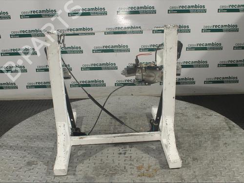 Rudehejsemekanisme Højre foran LAND ROVER FREELANDER I (L314) 2.0 Td4 4x4 | BP12077963C23