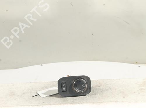 Used Switch Switch DACIA DUSTER (HM_) 1.6 SCe 115 4x4 (HMM1) (115 hp) 24541906 24541906