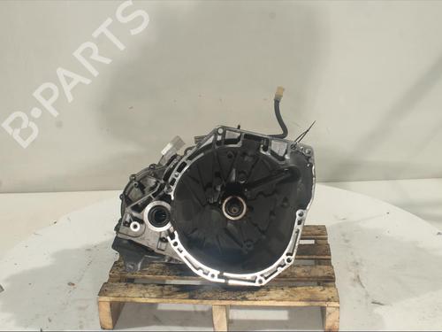 Used Gearbox Gearbox RENAULT CAPTUR I (J5_, H5_) 1.2 TCe (J5AU) (132 hp) 21378895 21378895