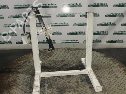 Used Rear left window mechanism Rear left window mechanism AUDI A3 (8V1, 8VK) 1.6 TDI (110 hp) 12077334 12077334