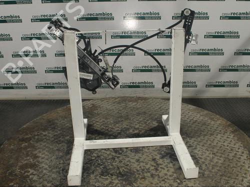 Used Front right window mechanism Front right window mechanism SEAT IBIZA IV (6J5, 6P1) 1.4 TDI (90 hp) 12076457 12076457