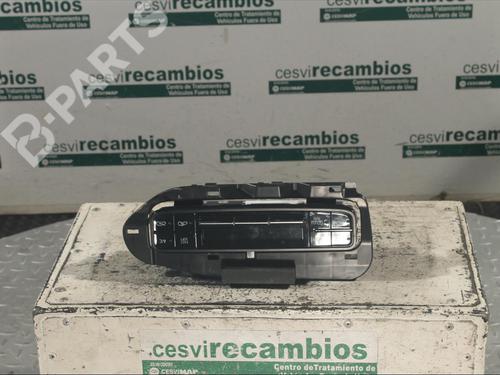 Used Climate control TOYOTA AURIS Estate (_E18_) 1.8 Hybrid (ZWE186_, ZWE186R, ZWE186H) (136 hp) 11899327