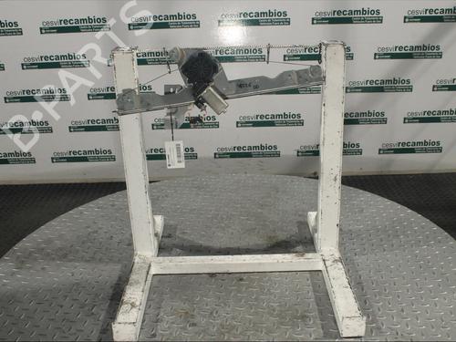 Used Front right window mechanism Front right window mechanism DACIA SANDERO II 1.2 (73 hp) 12077745 12077745