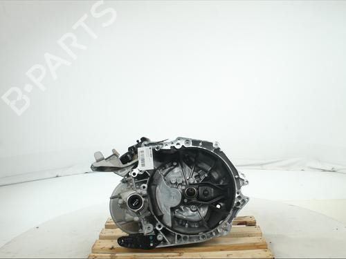 Used Gearbox Gearbox OPEL CORSA F (P2JO) 1.2 (68) (101 hp) 35971053 35971053