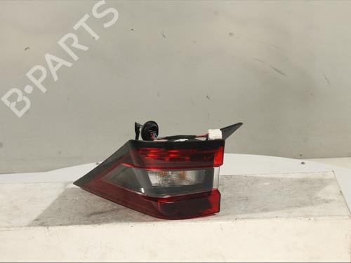 right-taillight-nissan-juke-f16_-2019-29986186 main image