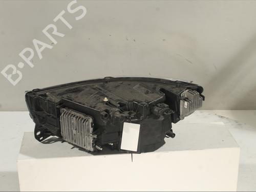 Phare droit VOLVO XC40 (536) T3 (163 hp) 31912261