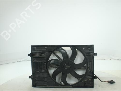 Used Radiator fan Radiator fan SEAT IBIZA V (KJ1, KJG) 1.0 TSI (95 hp) 35747724 35747724