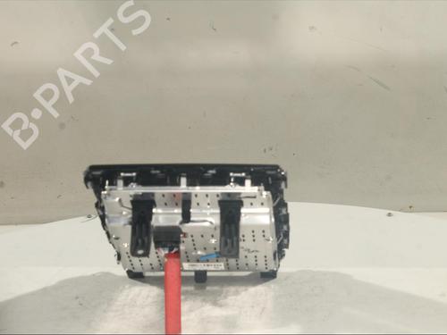 Used Display monitor Display monitor RENAULT MEGANE IV Hatchback (B9A/M/N_) 1.5 dCi 110 (B9A3) (110 hp) 19877555 19877555