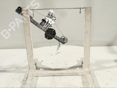 Used Front right window mechanism Front right window mechanism DACIA SANDERO II 1.5 dCi 75 / Blue dCi 75 (B8JW, B8M4, B8AH, B8M7, B8M6) (75 hp) 12080931 12080931