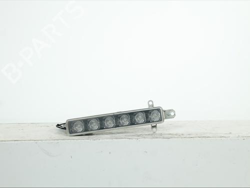 Used Right daytime light Right daytime light 37499727 37499727