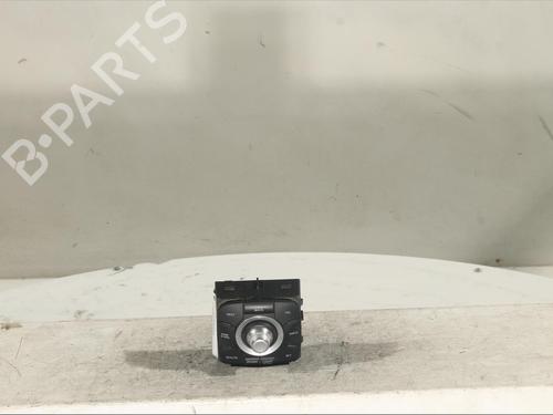 Used Switch RENAULT LAGUNA III (BT0/1) 2.0 dCi (BT07, BT0J, BT14, BT1A, BT1S) (131 hp) 17208789