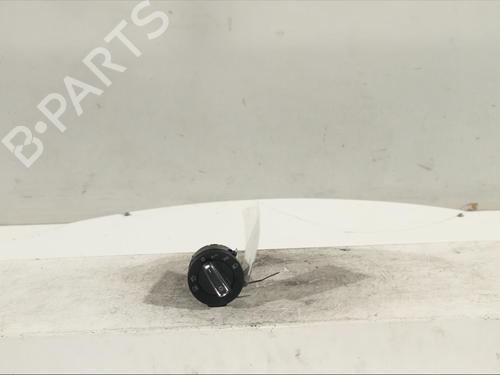 Used Headlight switch SEAT ATECA (KH7, KHP) 1.0 TSI (116 hp) 11983462