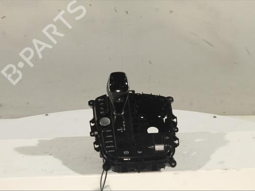 Used Shift knob BMW X5 (G05, F95) xDrive 45 e Plug-in Hybrid (394 hp) 31748153