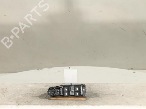Used Left front window switch Left front window switch PEUGEOT 308 III (FB_, FH_, FP_, F3_, FM_) BlueHDi 130 (FBYHZL, FBYHZT) (131 hp) 24351782 24351782