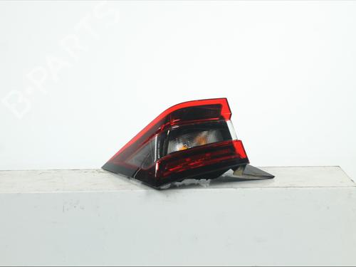 Venstre Baklys Venstre Baklys NISSAN JUKE (F16_) DIG-T 117 (117 hp) 37432744 37432744
