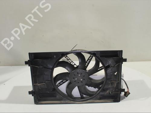 Radiator fan SEAT LEON (5F1) 1.5 TSI 5Q0121203DE 5Q0121203DQ