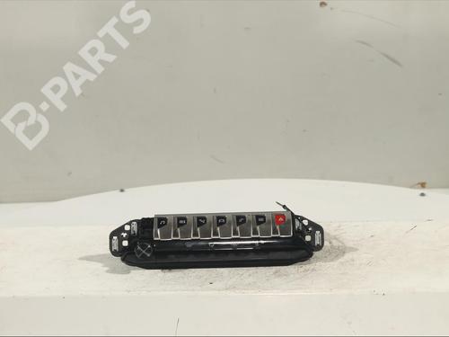 Used Switch PEUGEOT 3008 II SUV (MC_, MR_, MJ_, M4_) 1.6 BlueHDi 120 (120 hp) 11910846