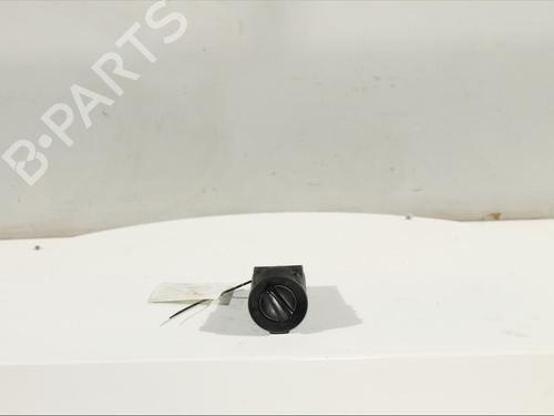 Used Headlight switch Headlight switch VW PASSAT B5.5 (3B3) 1.9 TDI (130 hp) 11989456 11989456