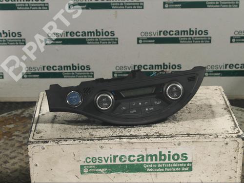 Used Climate control TOYOTA YARIS (_P13_) 1.5 Hybrid (NHP130_) (101 hp) 11898626