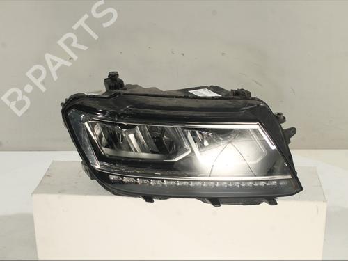 Used Right headlight VW TIGUAN (AD1, AX1) 2.0 TDI (150 hp) 32005109