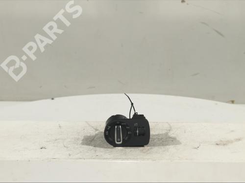 Used Headlight switch AUDI Q3 (8UB, 8UG) [2011-2020]  11991177