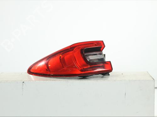 left-taillight-renault-kadjar-ha_-hl_-2015-37499776 main image