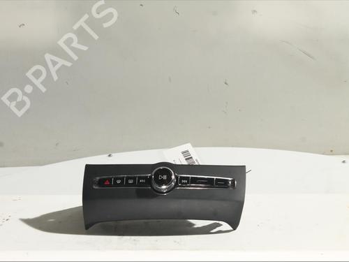 Used Switch VOLVO XC60 II (246) B4 Mild-Hybrid (197 hp) 26229868