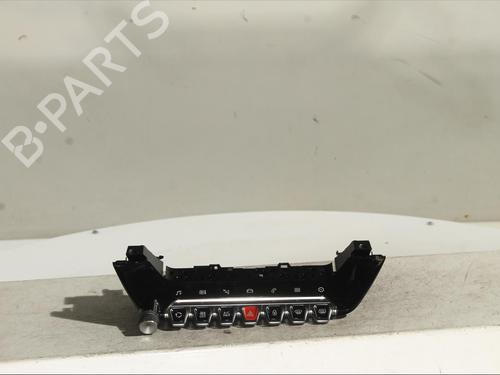 Used Switch Switch PEUGEOT 208 II (UB_, UP_, UW_, UJ_) 1.2 PureTech 100 (101 hp) 24352479 24352479
