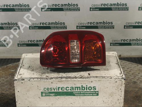 right-taillight-toyota-rav-4-ii-_a2_-20-d-4wd-cla20_-cla21_-cla20r-cla21r-81551-42040-2000-2001-2002-2003-2004-2005-11896460 main image