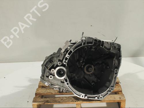 Used Gearbox Gearbox RENAULT KADJAR (HA_, HL_) 1.3 TCe 140 (HLNB, HLN1) (140 hp) 11911835 11911835