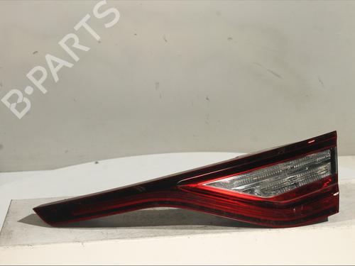 right-tailgate-light-renault-megane-iv-hatchback-b9amn_-2015-28577691 main image