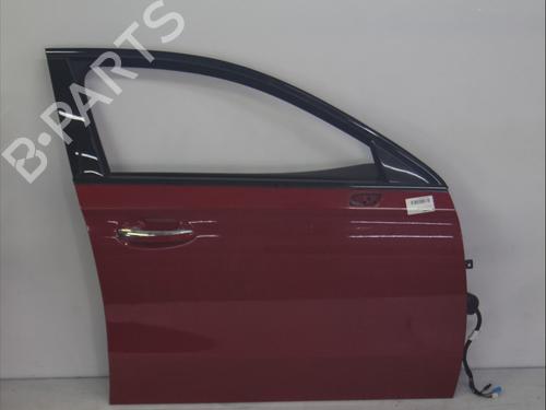 right-front-door-mercedes-benz-a-class-w177-2018-34145237 main image