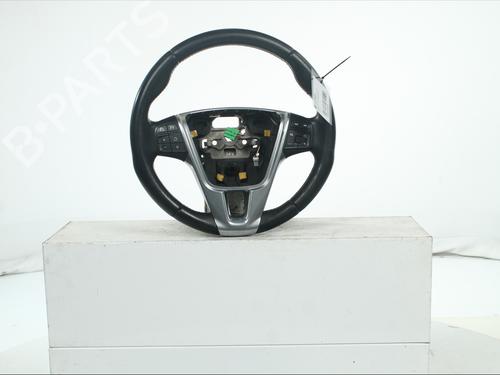 Używane Kierownica Kierownica VOLVO V40 Hatchback (525) D2 (114 hp) 37455584 37455584