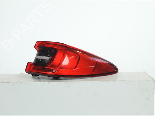 Used Right taillight Right taillight 37093072 37093072