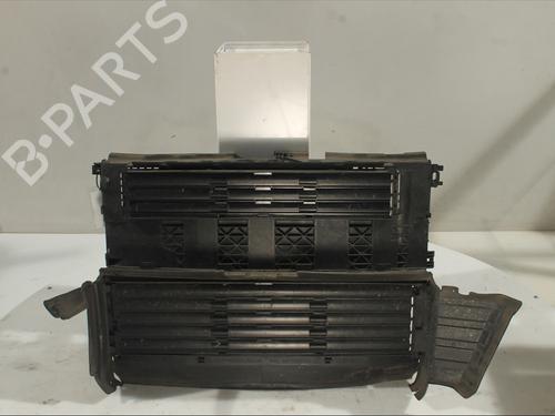 Used Grille Grille PEUGEOT 508 II (FB_, FH_, F3_) 1.5 BlueHDI 130 (FBYHZJ, FBYHZR) (131 hp) 32768939 32768939