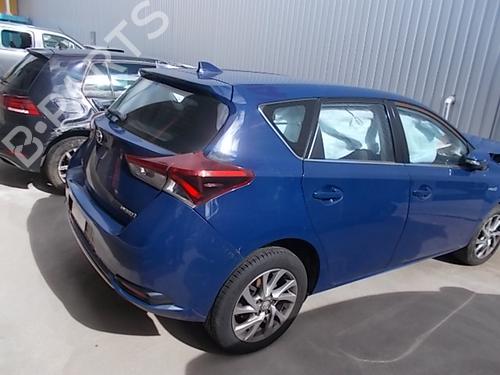 Left front fog light TOYOTA AURIS (_E18_) 1.8 Hybrid (ZWE186_, ZWE186R) | BP22631252C30 