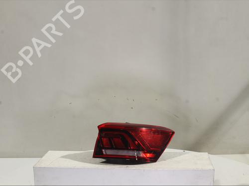 Used Right taillight Right taillight VW T-ROC (A11, D11) 1.5 TSI (150 hp) 33298241 33298241