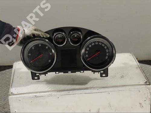 Used Instrument cluster OPEL ASTRA J Saloon 1.7 CDTI (69) (110 hp) 11902019