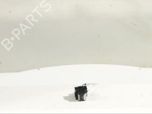 Used Hand brake Hand brake PEUGEOT 5008 II (MC_, MJ_, MR_, M4_) 1.2 THP (MRHNYH, MRHNYW, MRHNSJ, MRHNSU, MRHNSM) (131 hp) 26194397 26194397