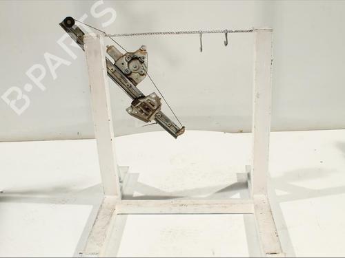Used Front right window mechanism Front right window mechanism SUZUKI GRAND VITARA II (JT, TE, TD) 1.9 DDiS All-wheel Drive (JT419, TD44, JB419WD, JB419XD,... (129 hp) 12079316 12079316