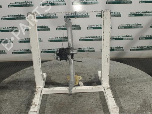 Used Front right window mechanism RENAULT CAPTUR I (J5_, H5_) 0.9 TCe 90 (90 hp) 12078147